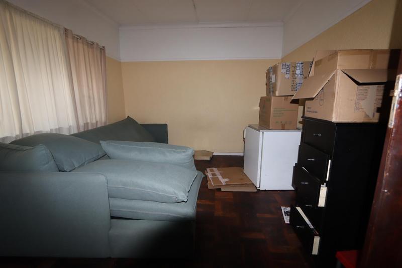 To Let 2 Bedroom Property for Rent in Lansdowne Western Cape